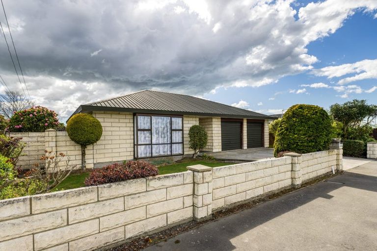 Photo of property in 121 Prestons Road, Redwood, Christchurch, 8051