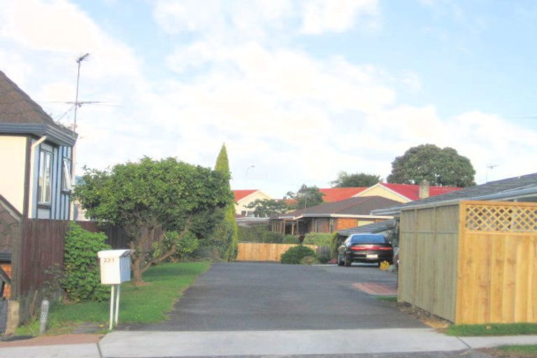Photo of property in 4/221 Shirley Road, Papatoetoe, Auckland, 2025