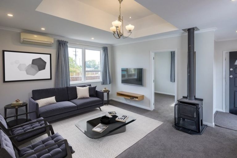 Photo of property in 53 Kirk Street, Otaki, 5512