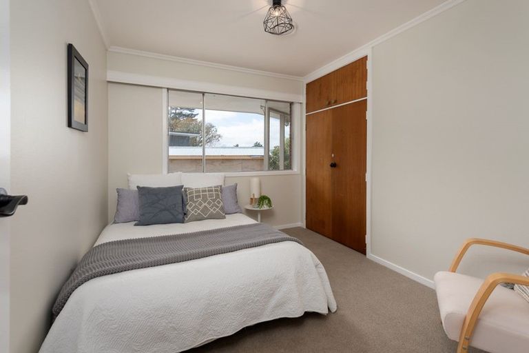 Photo of property in 77 Ironside Road, Johnsonville, Wellington, 6037