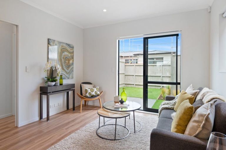 Photo of property in 3 Periko Way, Takanini, 2112