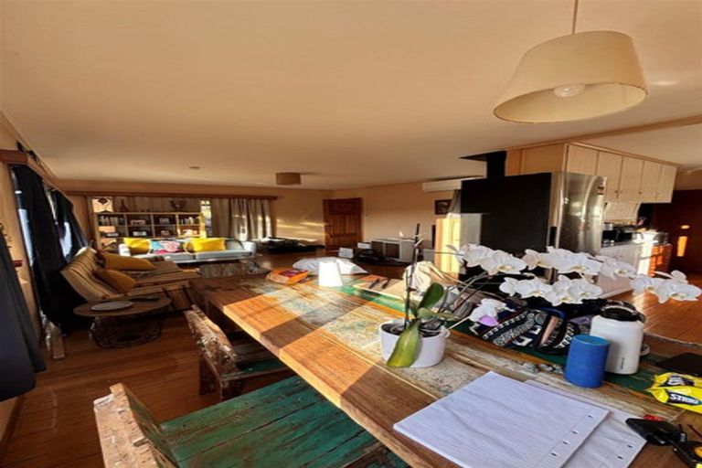 Photo of property in 125 Browns Bay Road, Browns Bay, Auckland, 0630