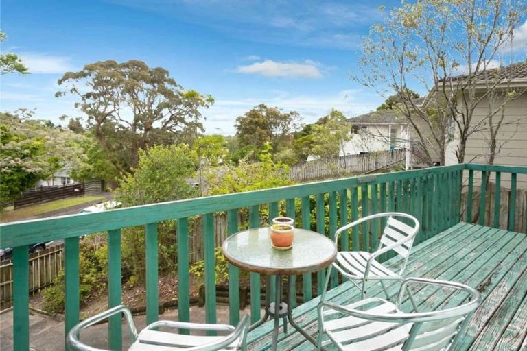 Photo of property in 42 Brunner Road, Glen Eden, Auckland, 0602