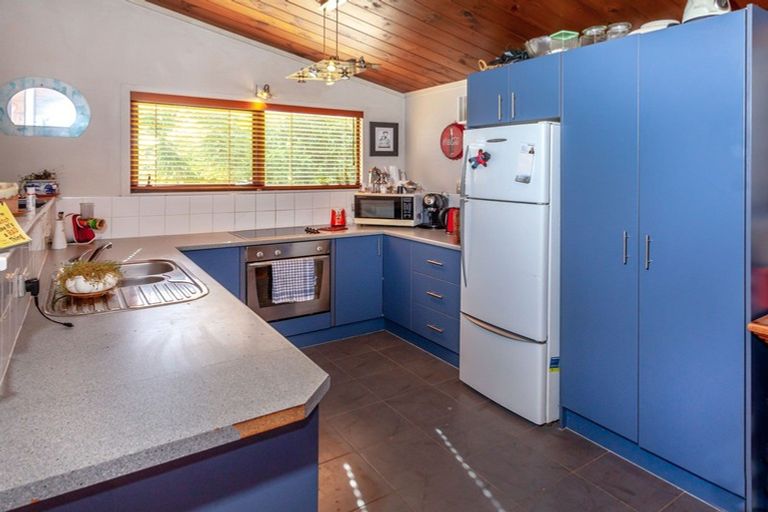 Photo of property in 13 Chestnut Grove, Tairua, 3508