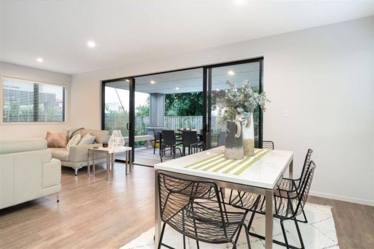 Photo of property in 255b Oceanbeach Road, Mount Maunganui, 3116
