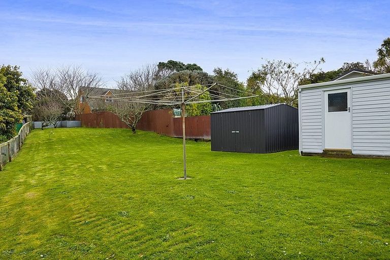 Photo of property in 2 Puriri Street, Hawera, 4610