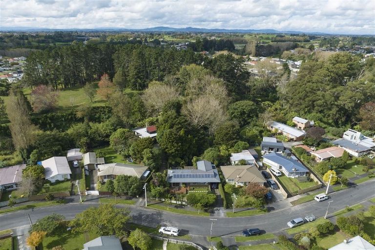 Photo of property in 23 Anthony Crescent, Bader, Hamilton, 3206