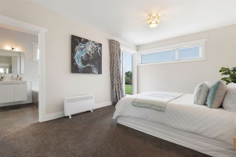 Photo of property in 12 Mapleham Drive, Pegasus, 7612