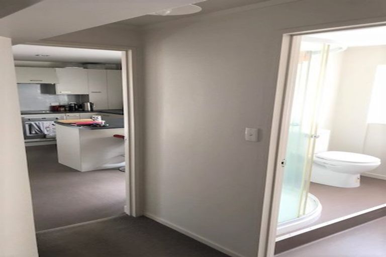 Photo of property in 1/35 Jaemont Avenue, Te Atatu South, Auckland, 0610