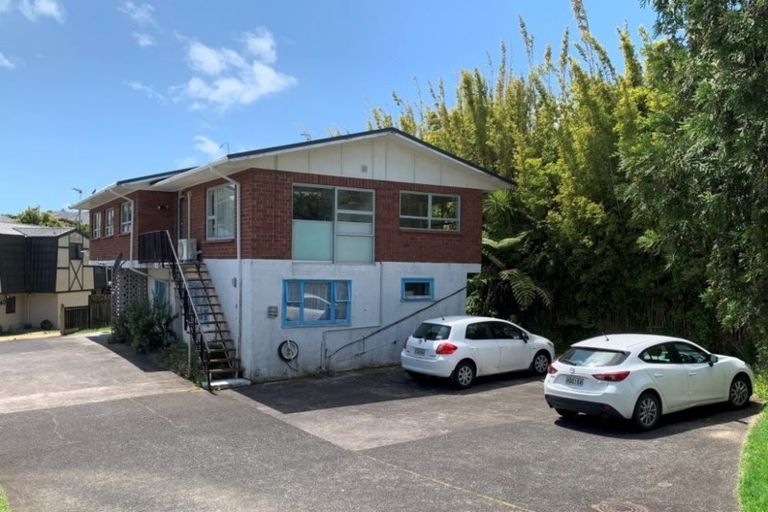 Photo of property in 3/44 Sunnyside Road, Sunnyvale, Auckland, 0612