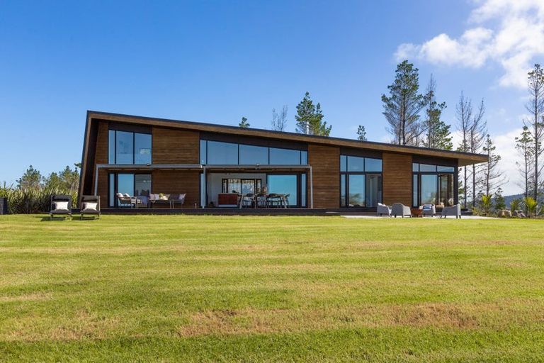 Photo of property in 449 Rodney Road, Big Omaha, 0985