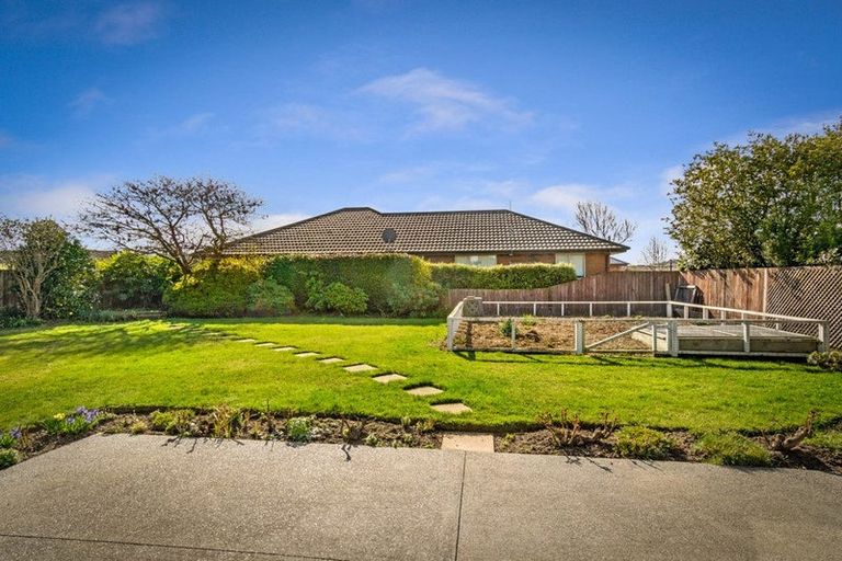 Photo of property in 12 Chartwell Close, Rangiora, 7400
