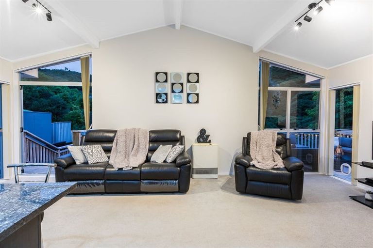 Photo of property in 17 Carvel Lane, Whitby, Porirua, 5024