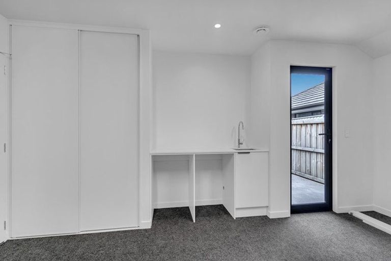 Photo of property in 33 Wilkin Road, Woodend, 7610
