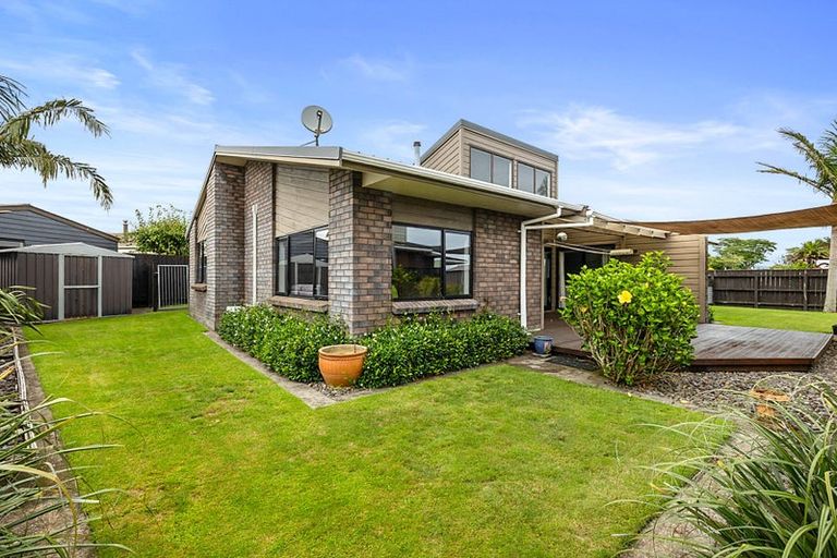 Photo of property in 39 Tiverton Crescent, Whalers Gate, New Plymouth, 4310