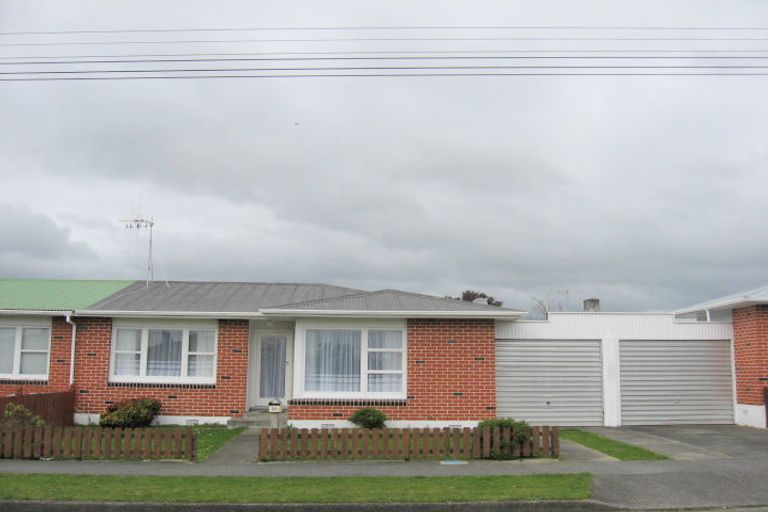 Photo of property in 54 Winchester Street, Levin, 5510