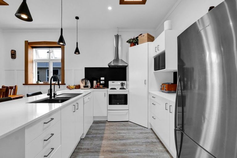 Photo of property in 17 Clifford Street, Hawera, 4610