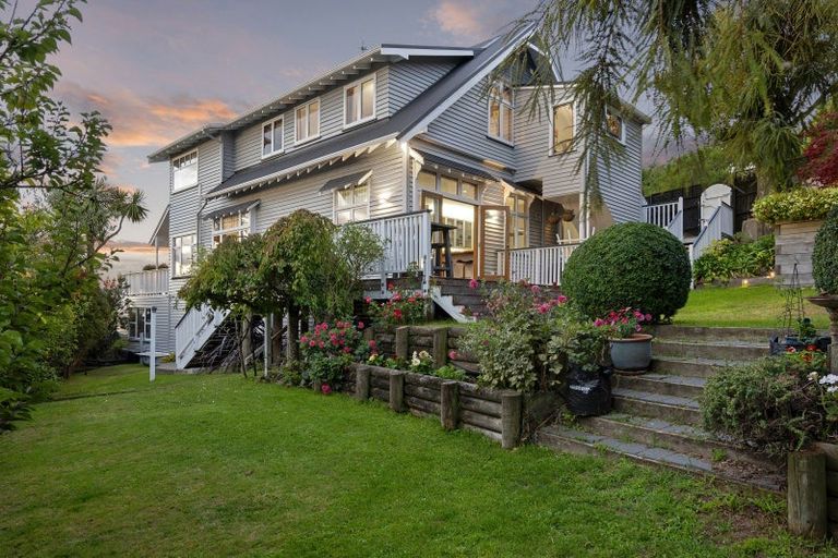 Photo of property in 126 Hackthorne Road, Cashmere, Christchurch, 8022