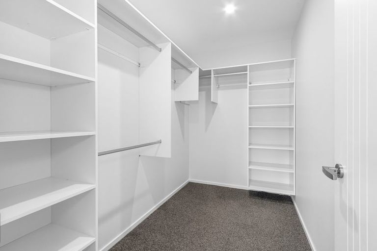 Photo of property in 17 Mcquillan Avenue, Woodend, 7610