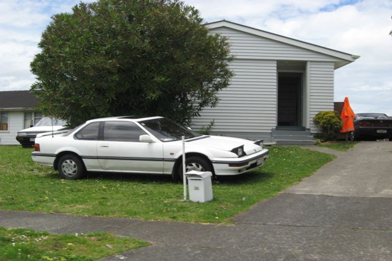 Photo of property in 36 Forbury Place, Mangere, Auckland, 2022