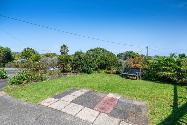 Photo of property in 29 Melandra Road, Stanmore Bay, Whangaparaoa, 0932