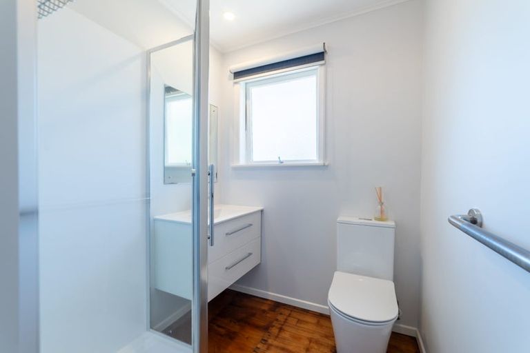 Photo of property in 2/14 Waterloo Road, Milford, Auckland, 0620