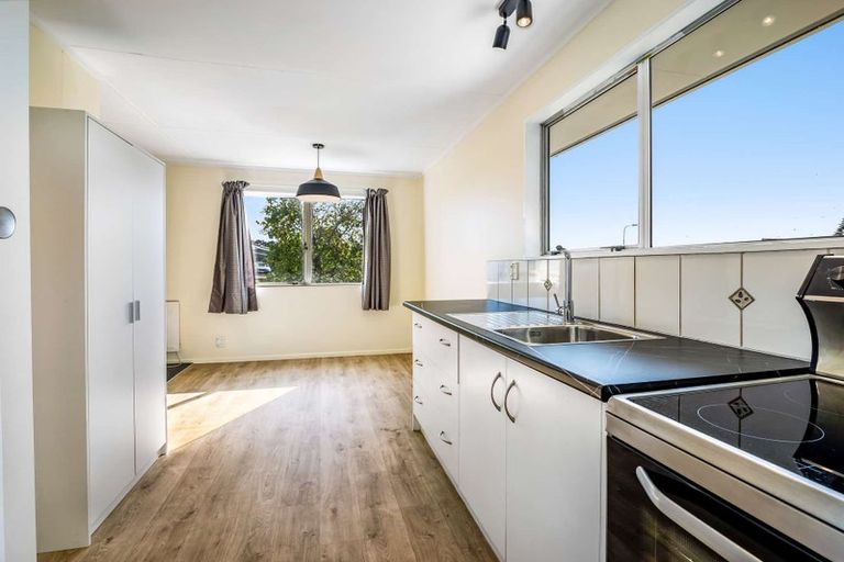 Photo of property in 7 Karyn Street, Castlecliff, Whanganui, 4501