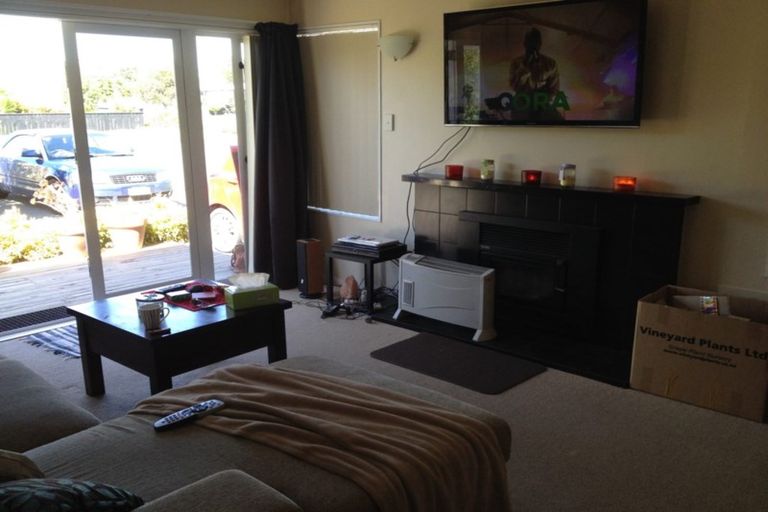 Photo of property in 8 Howard Road, Taradale, Napier, 4112