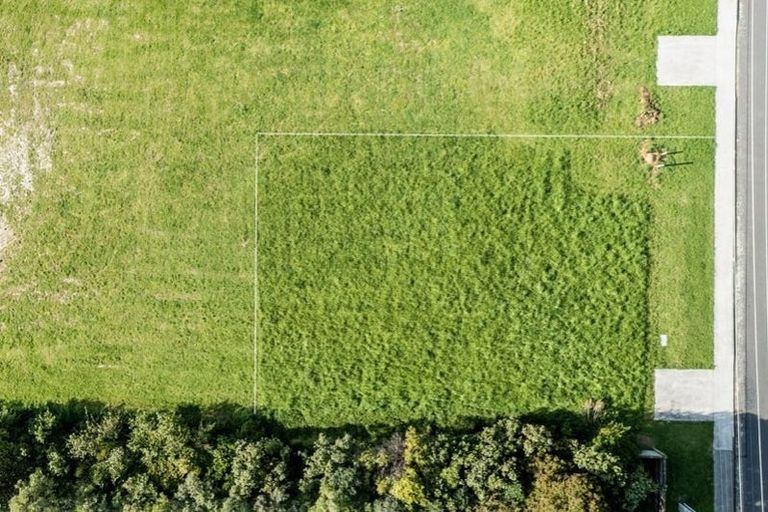 Photo of property in 28 Huia Street, Waikanae, 5036