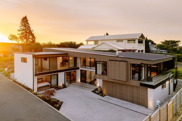 Photo of property in 117a Lake Crescent, Hamilton Lake, Hamilton, 3204