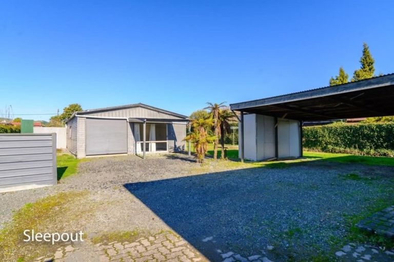 Photo of property in 28 Charles Road, Hannahs Bay, Rotorua, 3010