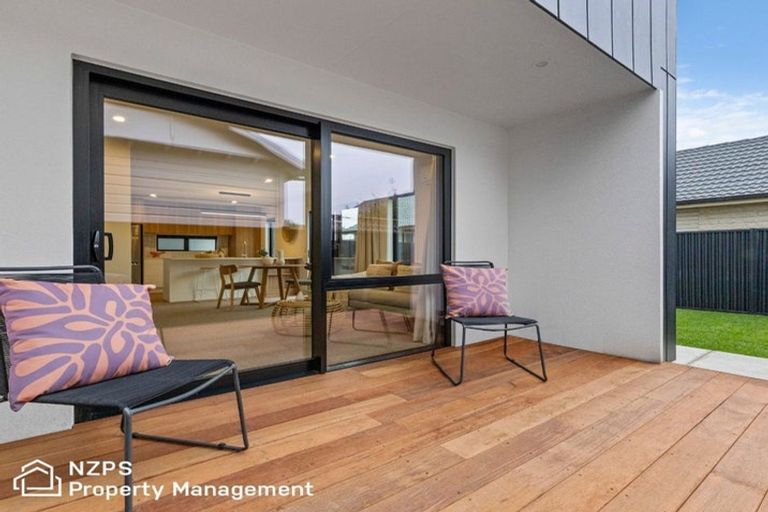 Photo of property in 24 Royal Crescent, Saint Kilda, Dunedin, 9012