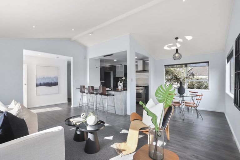 Photo of property in 26 Brunner Road, Glen Eden, Auckland, 0602