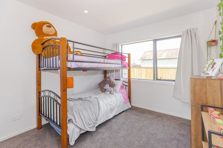 Photo of property in 5a Karaka Street, Castlecliff, Wanganui, 4501