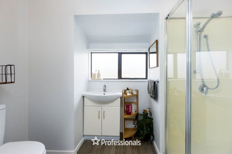 Photo of property in 3 Plateau Road, Te Marua, Upper Hutt, 5018