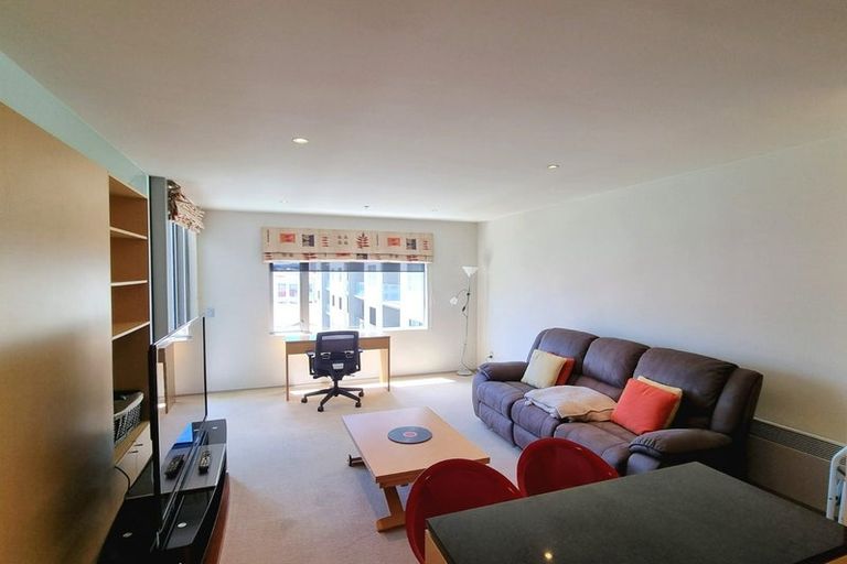 Photo of property in Sanctum Apartments, 54/10b Ebor Street, Te Aro, Wellington, 6011