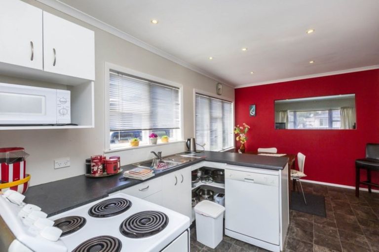 Photo of property in 78 Peel Place, Wainuiomata, Lower Hutt, 5014