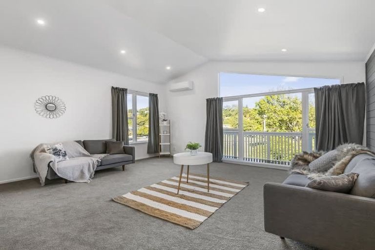 Photo of property in 33 Thomas Street, Stokes Valley, Lower Hutt, 5019