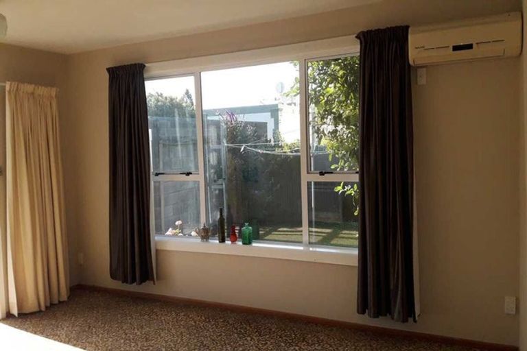 Photo of property in 2/42 Strathfield Avenue, Dallington, Christchurch, 8061