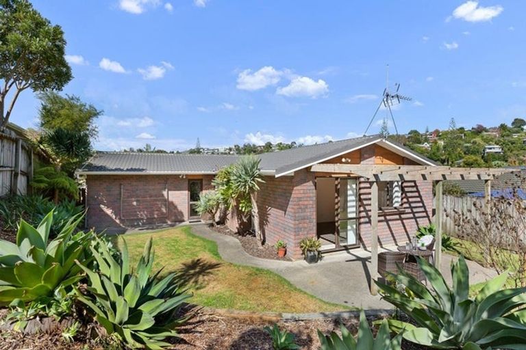 Photo of property in 12b Relko Crescent, Torbay, Auckland, 0630