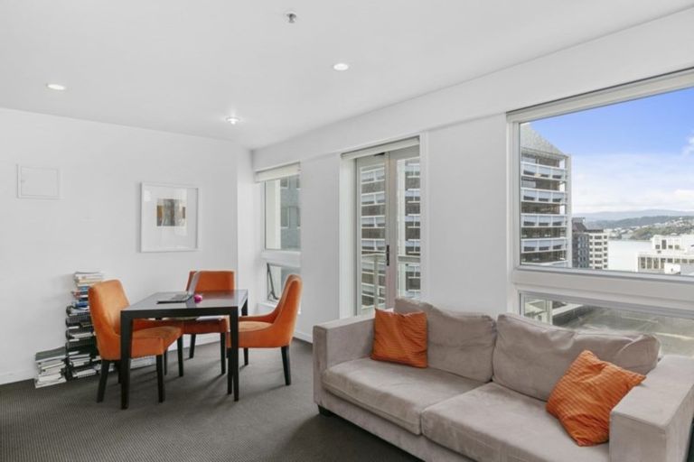 Photo of property in Terrace Heights Apartments, 7d/163 The Terrace, Wellington Central, Wellington, 6011
