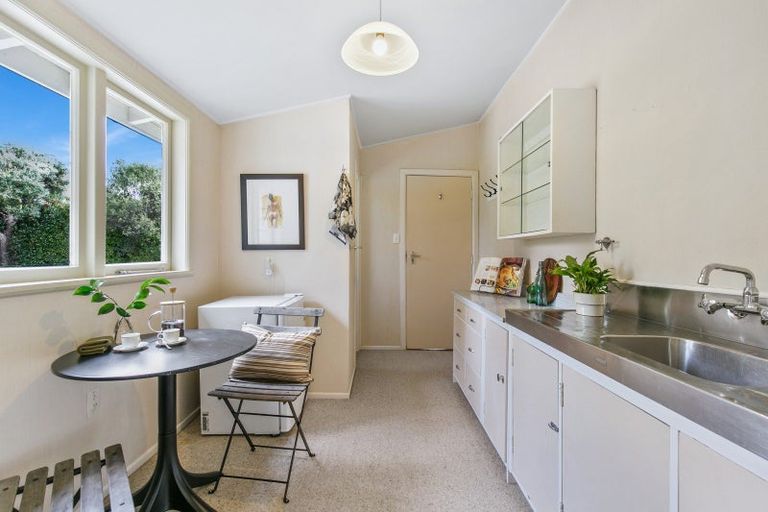 Photo of property in 275 Karori Road, Karori, Wellington, 6012