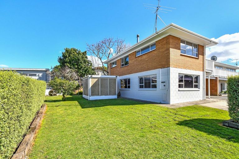 Photo of property in 1/19 Snell Avenue, Papakura, 2110