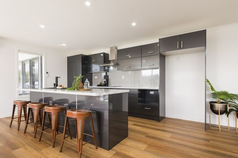 Photo of property in 27 Poplar Grove, Feilding, 4702