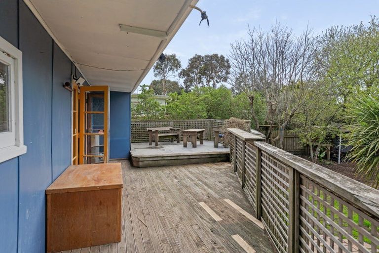 Photo of property in 16 Arthur Street, Waikawa Beach, Levin, 5573