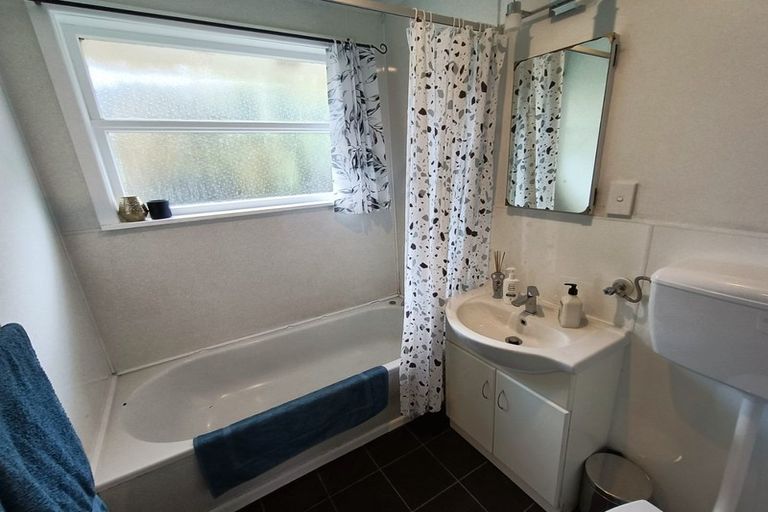 Photo of property in 3/11 Sutherland Avenue, Silverstream, Upper Hutt, 5019