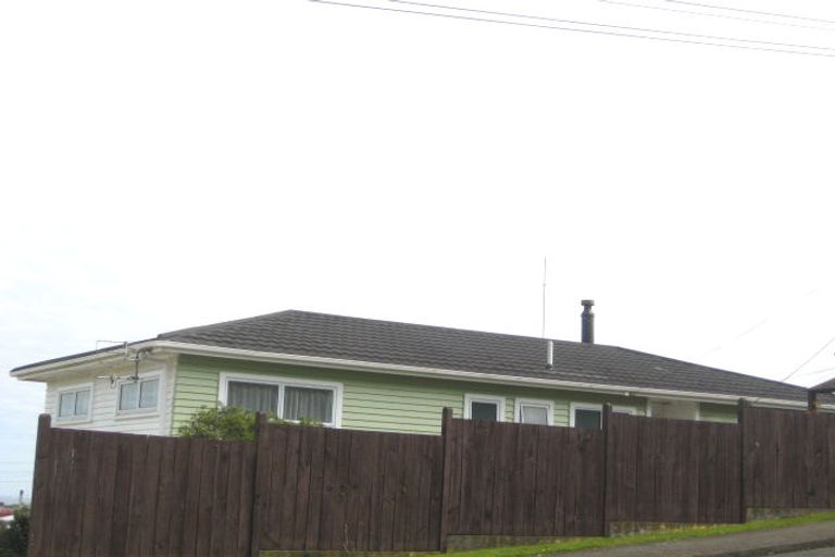 Photo of property in 5 Scott Street, Moturoa, New Plymouth, 4310