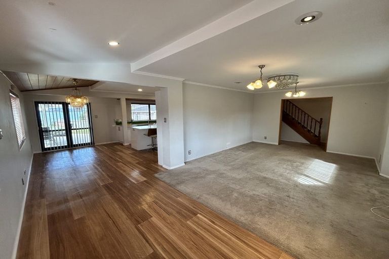 Photo of property in 58 Carnoustie Drive, Wattle Downs, Auckland, 2103