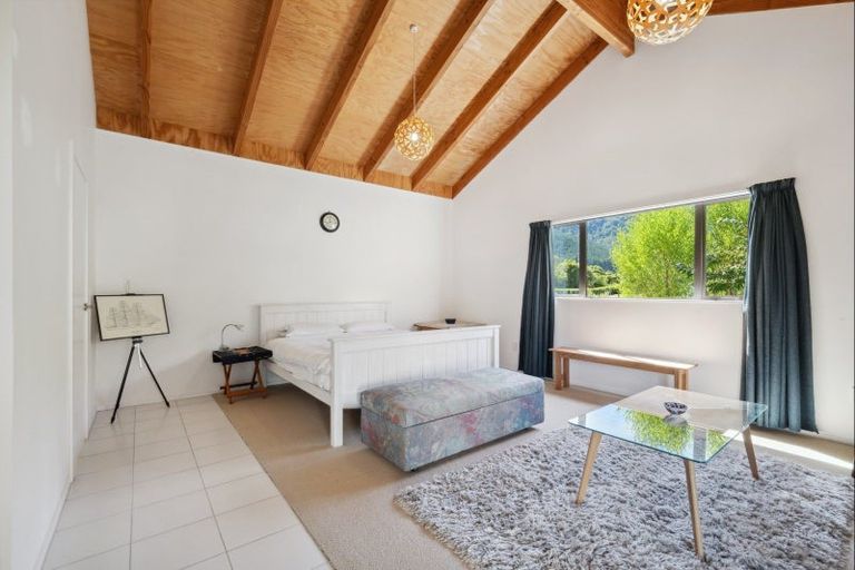 Photo of property in 28 Lady Cobham Grove, Anakiwa, Picton, 7281