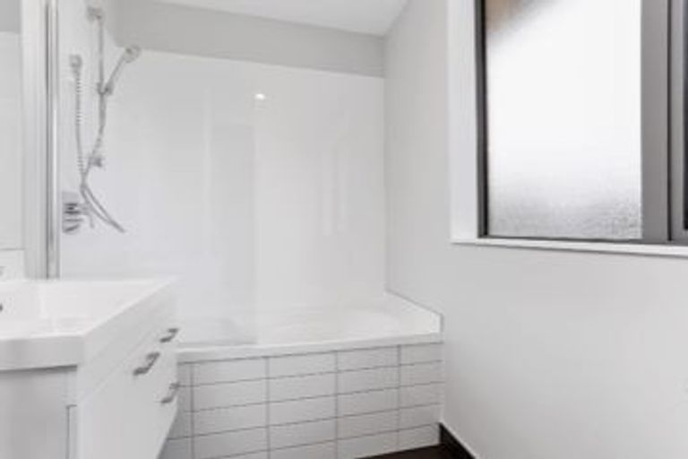 Photo of property in 17d Orchard Street, Avondale, Auckland, 1026